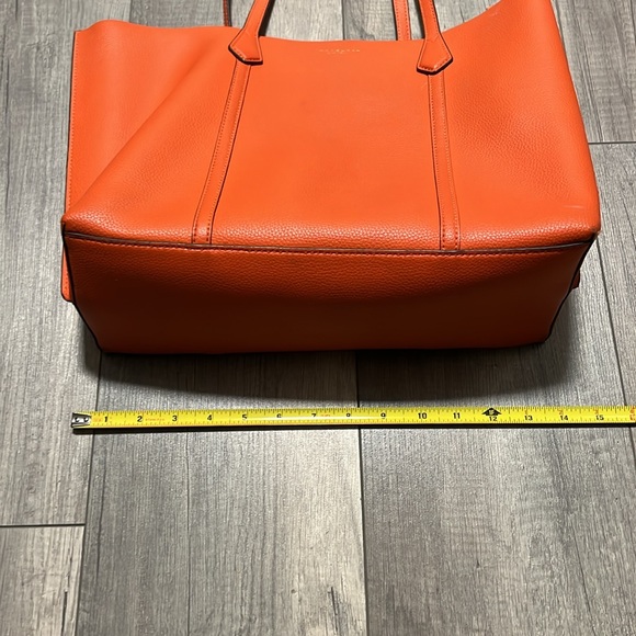 Tory Burch Tote - Picture 9 of 9